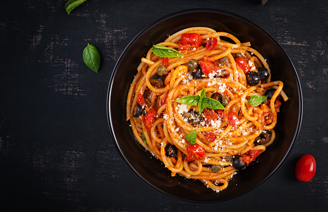 Capperi-di-Lampedusa-2 e spaghetti alla puttanesca
